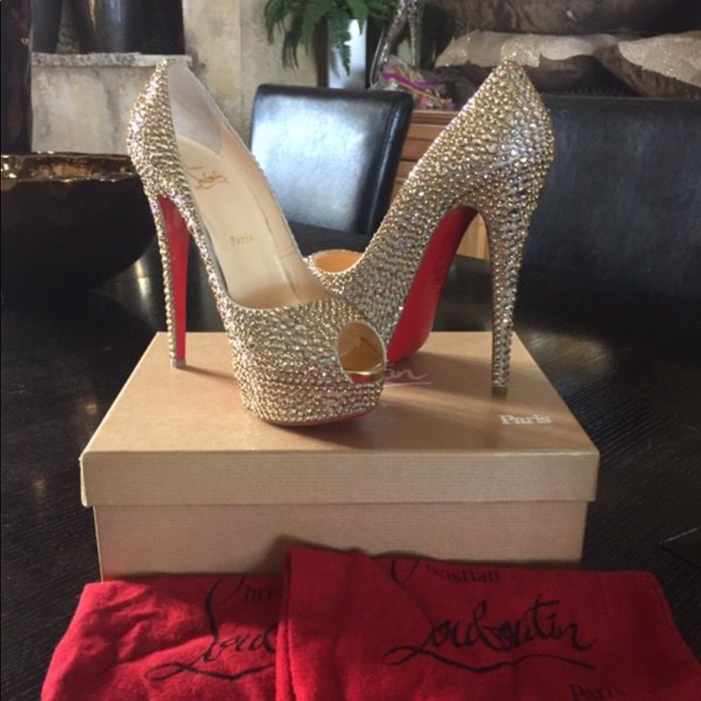🔥CHRISTIAN LOUBOUTIN🔥 - Picture 2 of 2